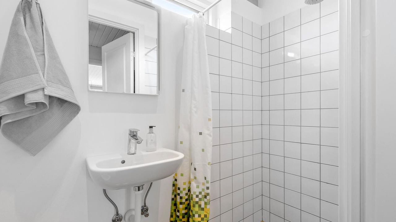 Photo of Bathroom in Melby