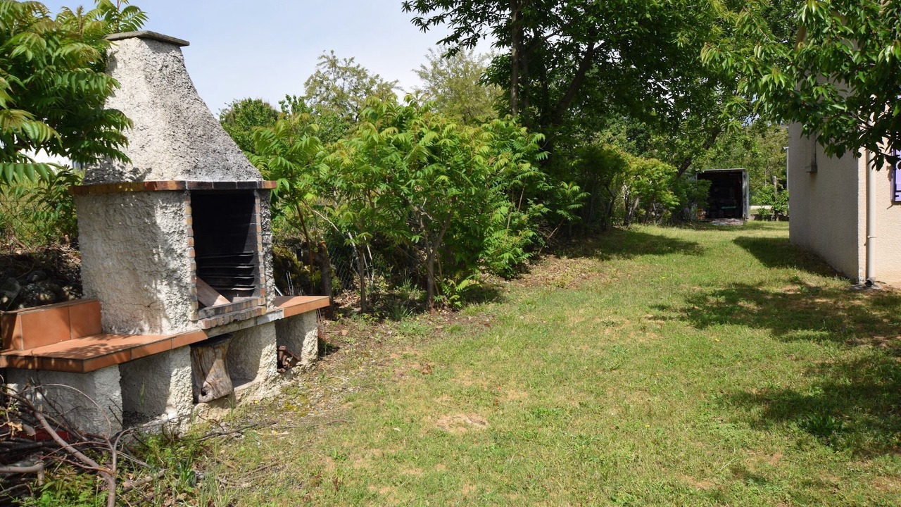 Photo of Outdoor in Sampzon