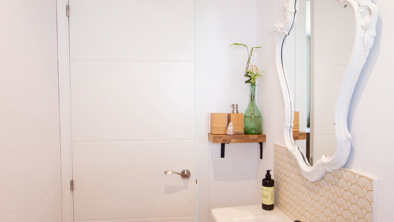 Photo of Bathroom in El Castell de Montornes
