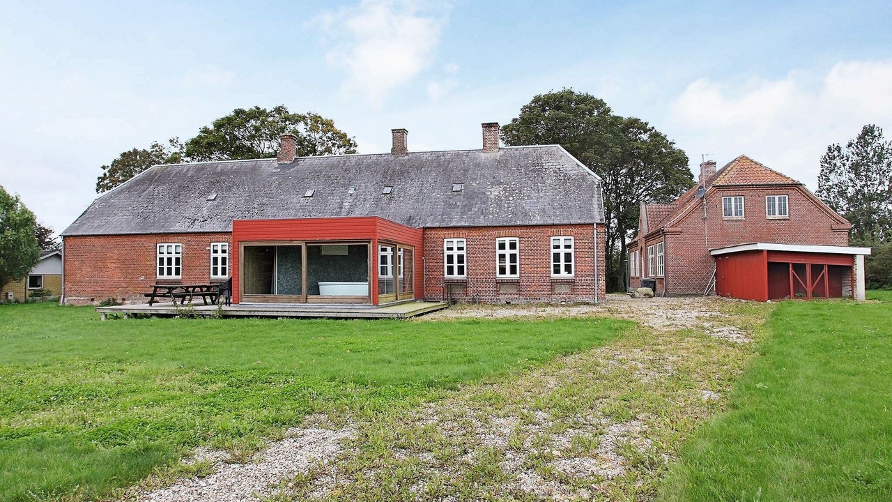 Photo of Outdoor in Asted