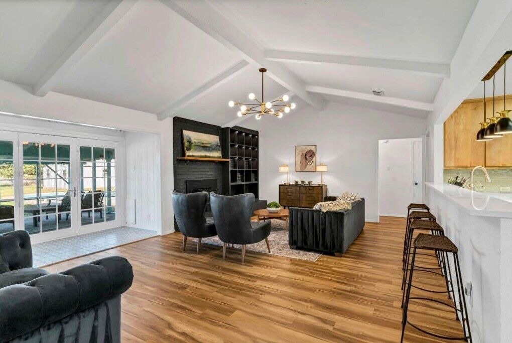 Photo of Livingroom in Willow Park