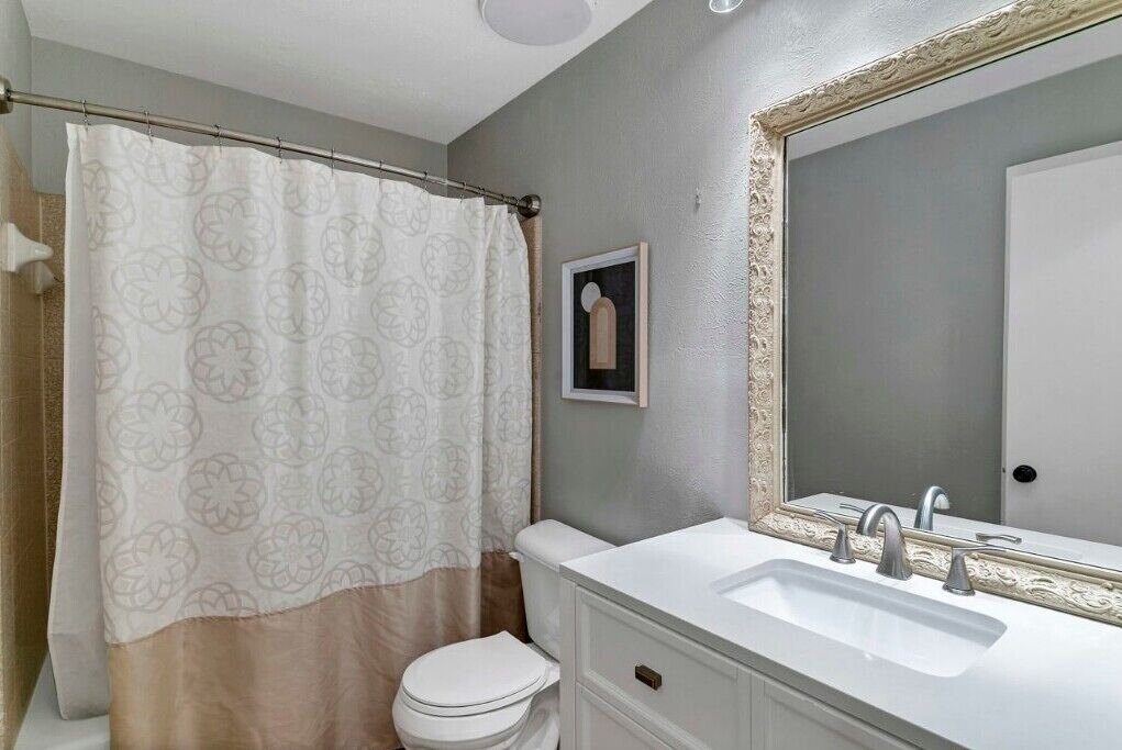Photo of Bathroom in Willow Park