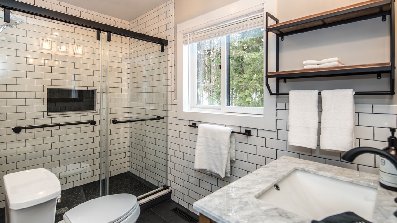 Photo of Bathroom in Londonderry