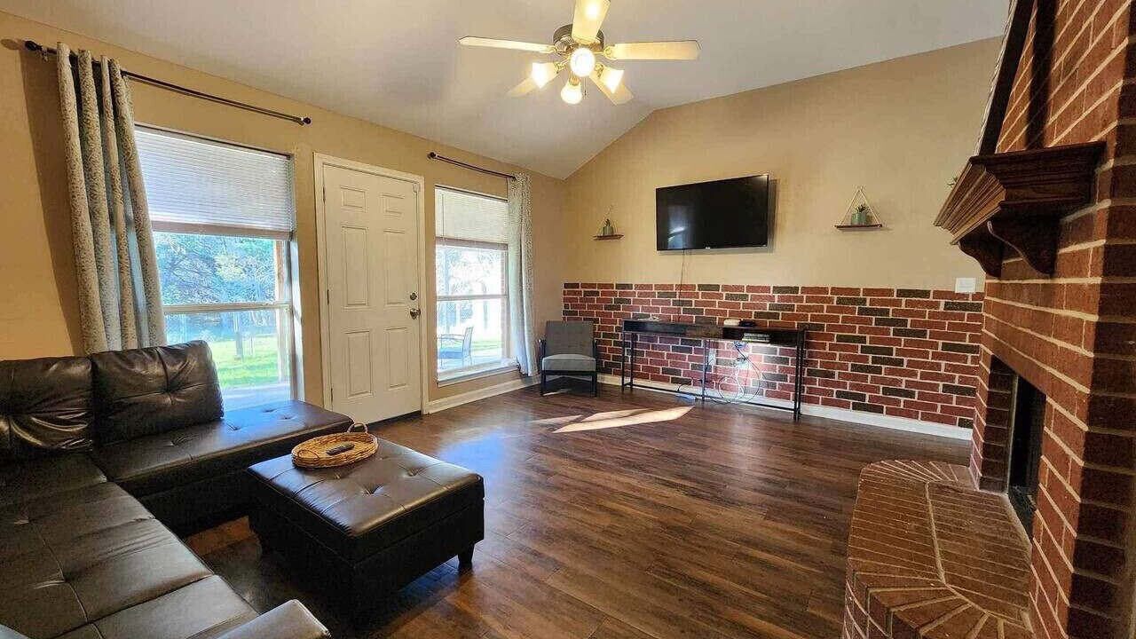 Photo of Livingroom in Morgans Point Resort