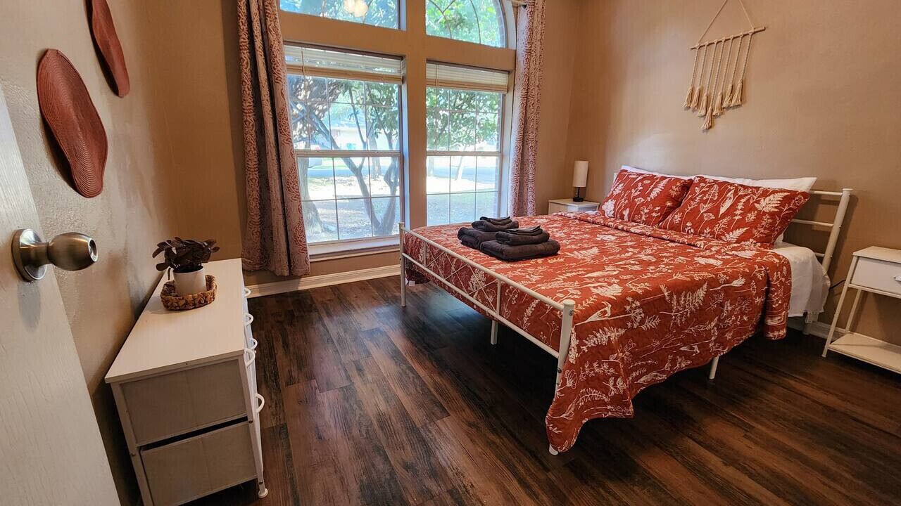 Photo of Bedroom in Morgans Point Resort