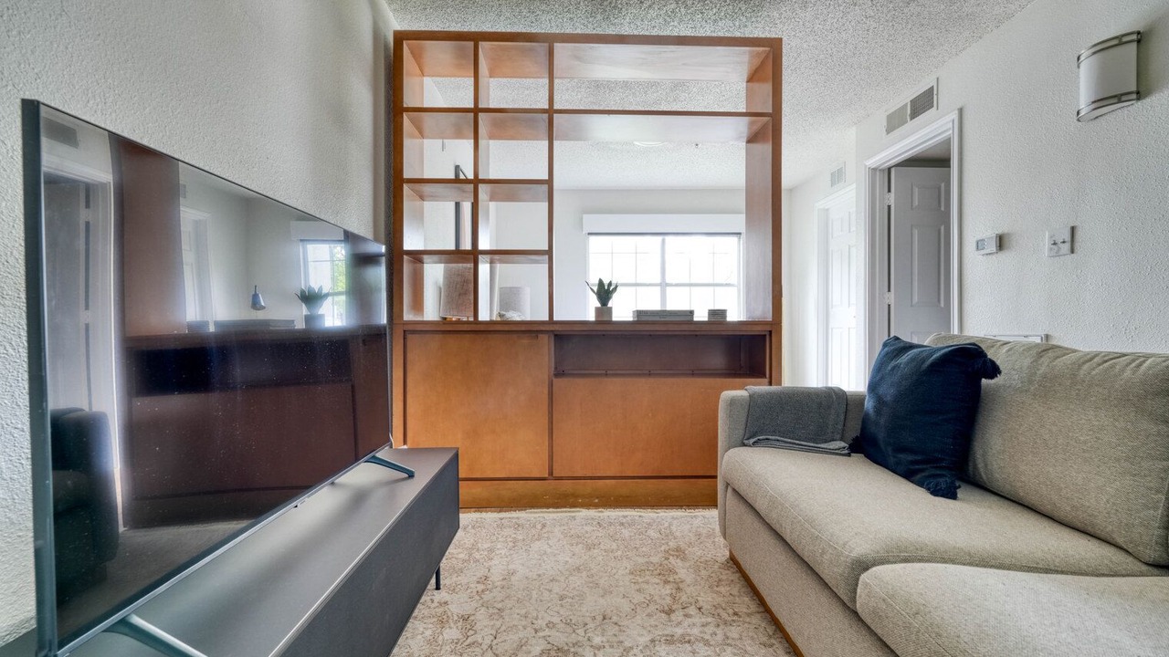 Photo of Livingroom in Gateway