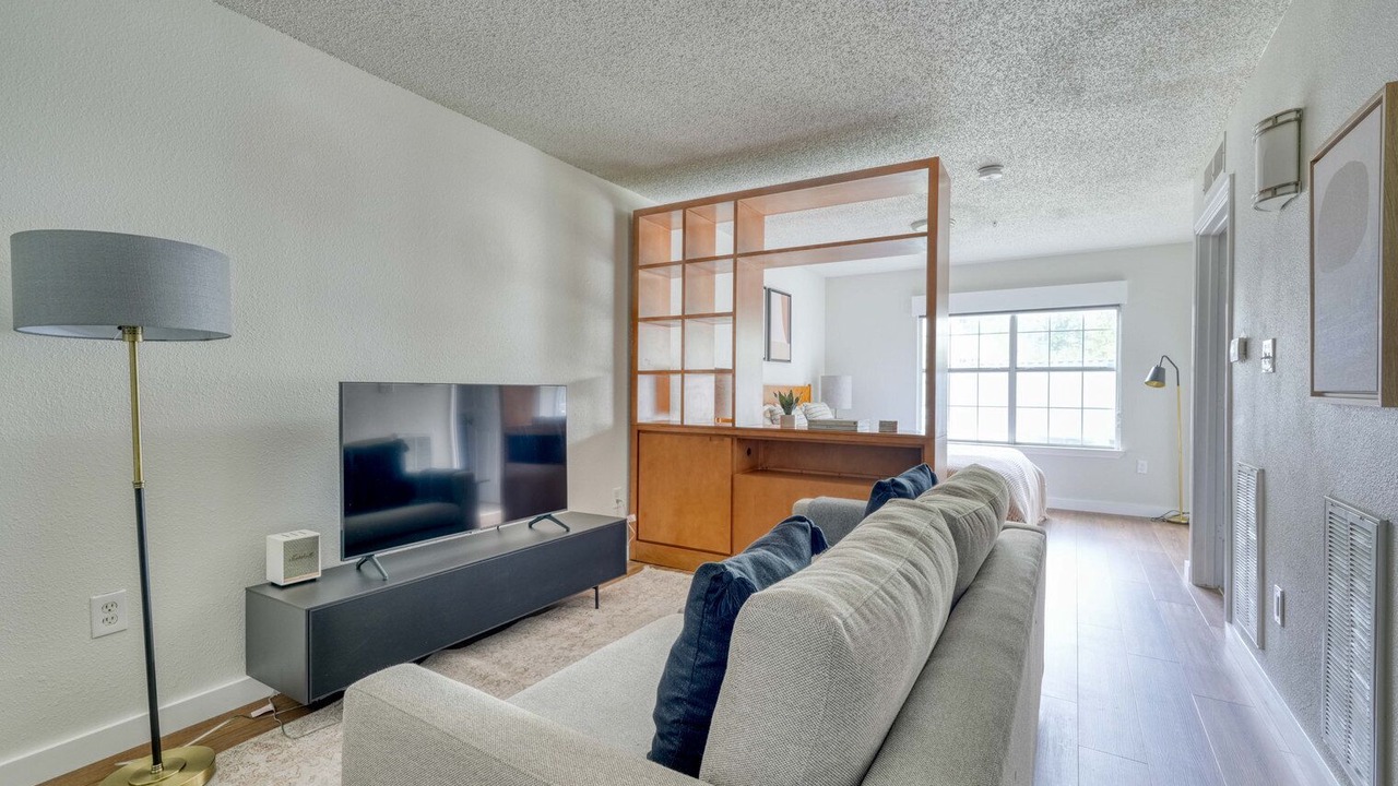 Photo of Livingroom in Gateway