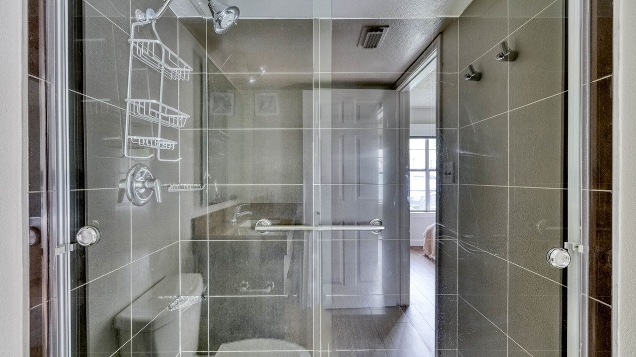 Photo of Bathroom in Gateway