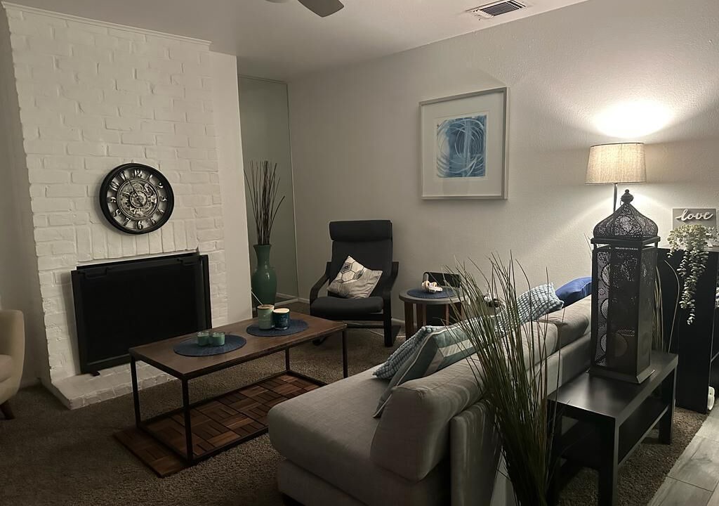 Photo of Livingroom in Medical Center District