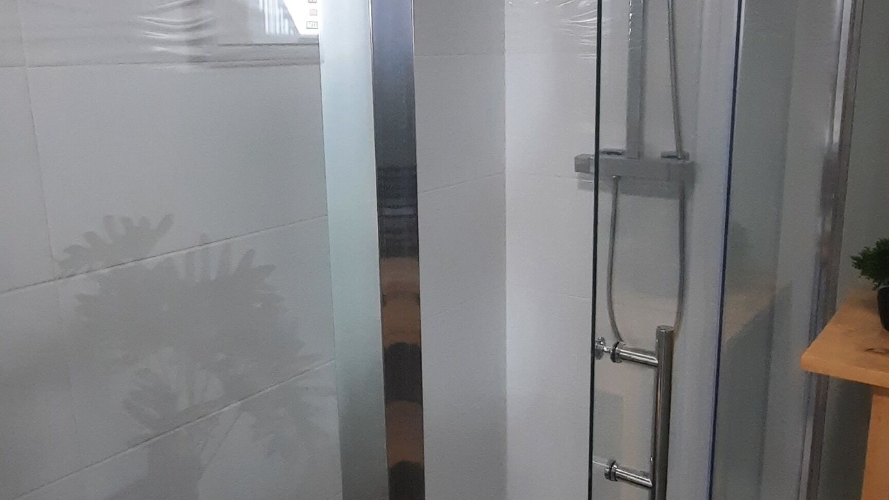 Photo of Bathroom in Nesles