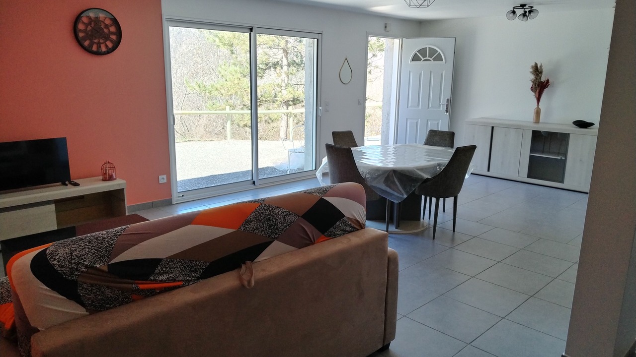 Photo of Livingroom in Saint-Etienne-le-Laus