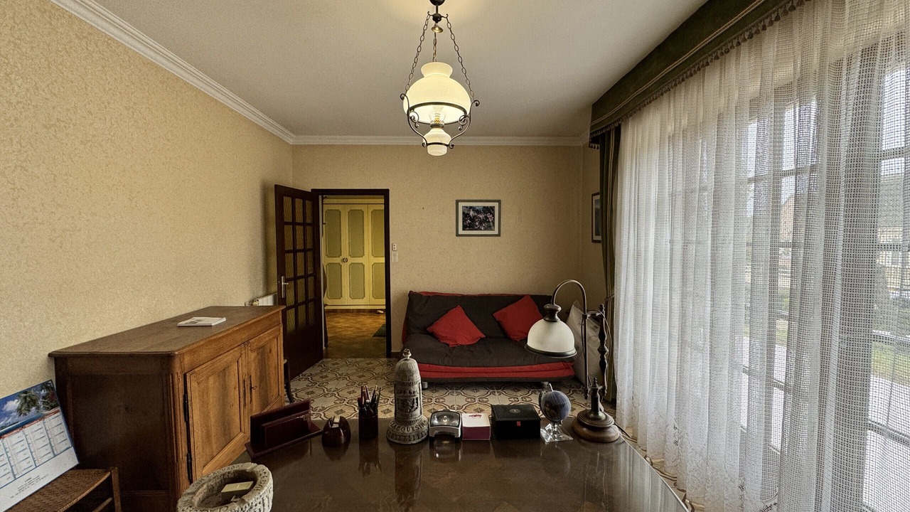 Photo of Livingroom in Change