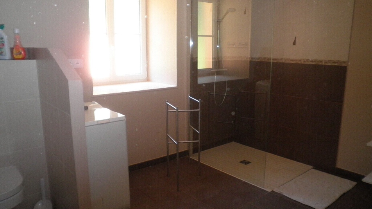 Photo of Bathroom in La Roche-Vanneau