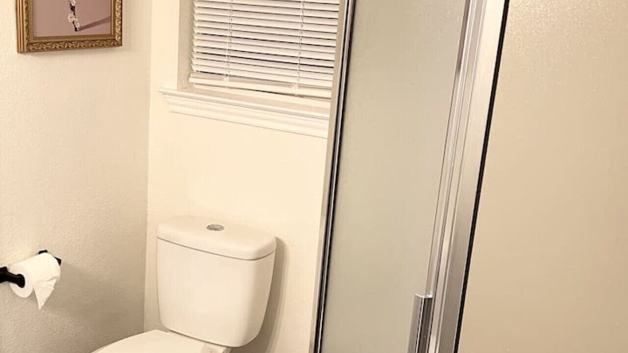 Photo of Bathroom in North Central Carrollton