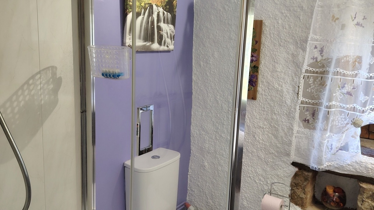 Photo of Bathroom in Palmas-d'Aveyron