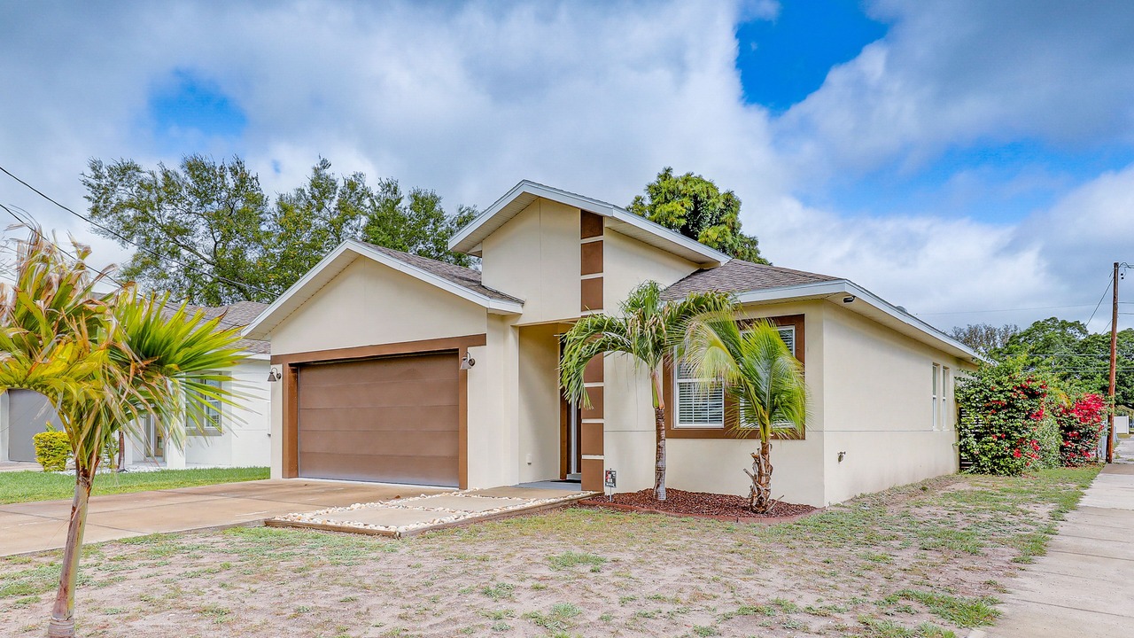 Photo of Outdoor in Carver City - Lincoln Gardens