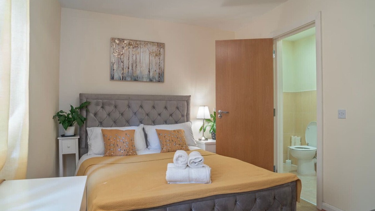 Photo of Bedroom in Theatreland Birmingham