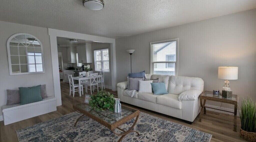 Photo of Livingroom in Murray