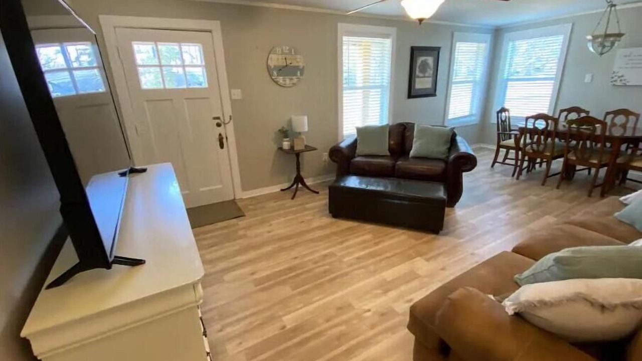 Photo of Livingroom in Mason