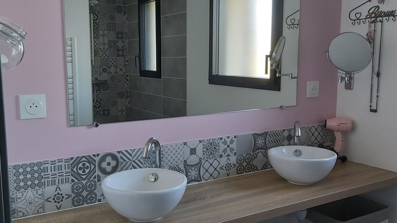Photo of Bathroom in Iffendic