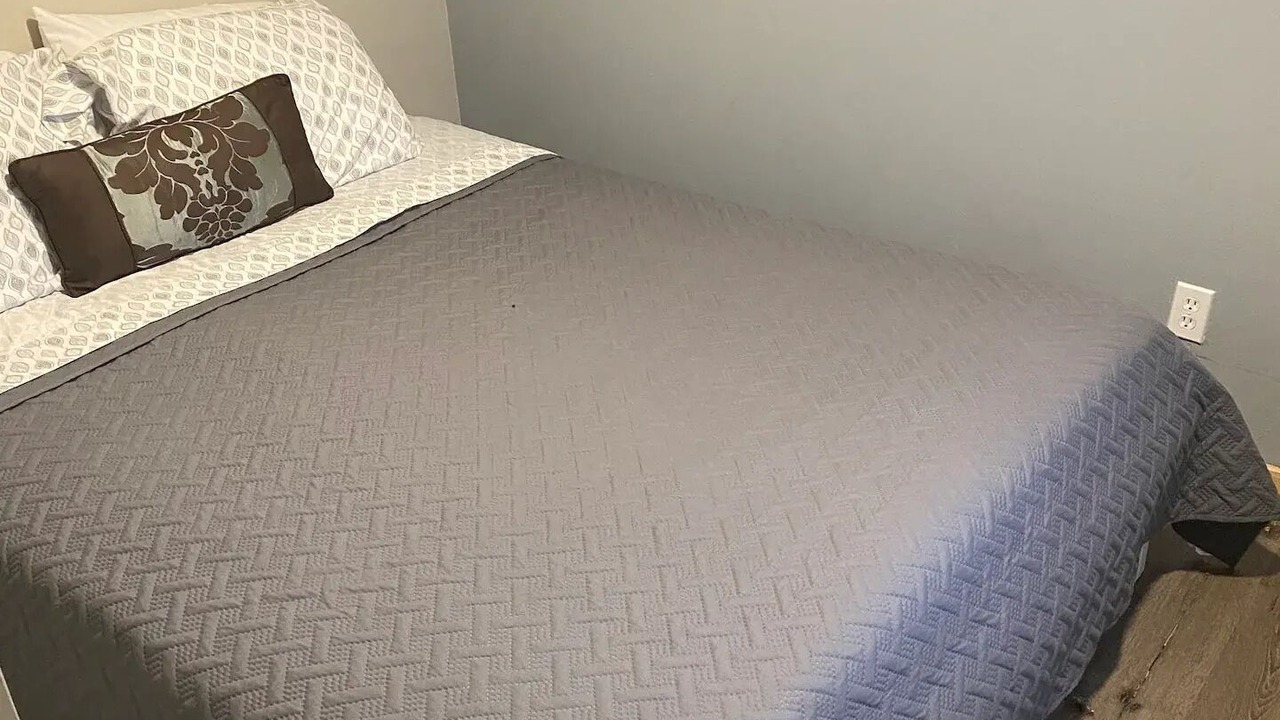 Photo of Bedroom in Wray
