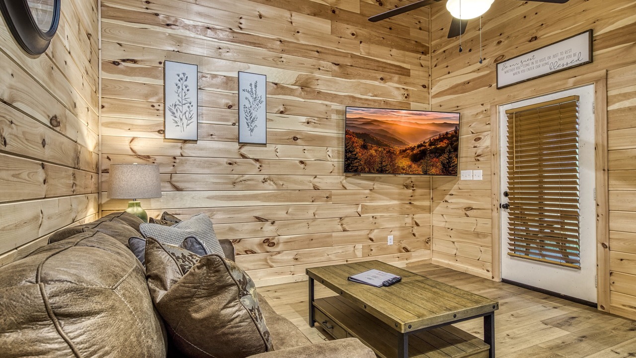 Photo of Livingroom in Cosby