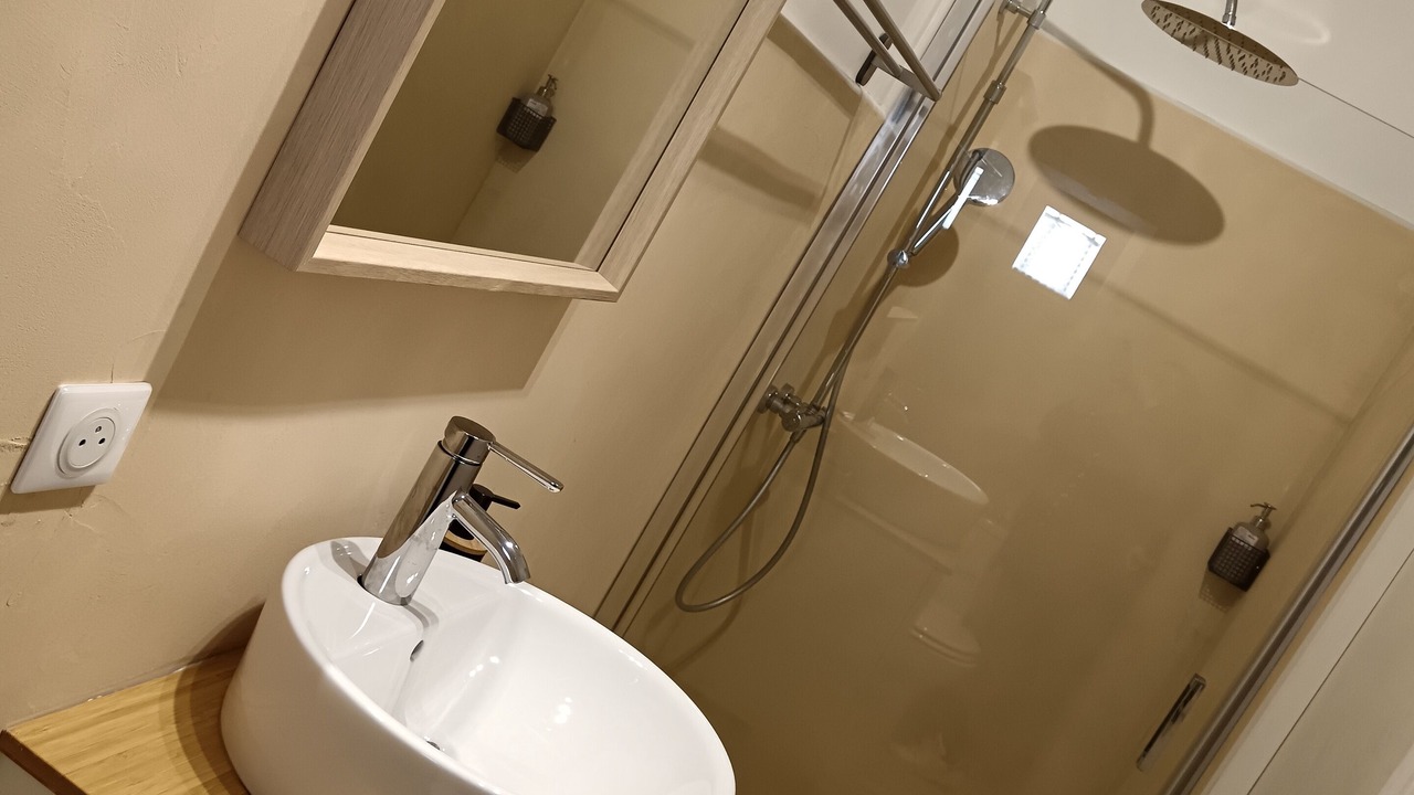 Photo of Bathroom in Maillane