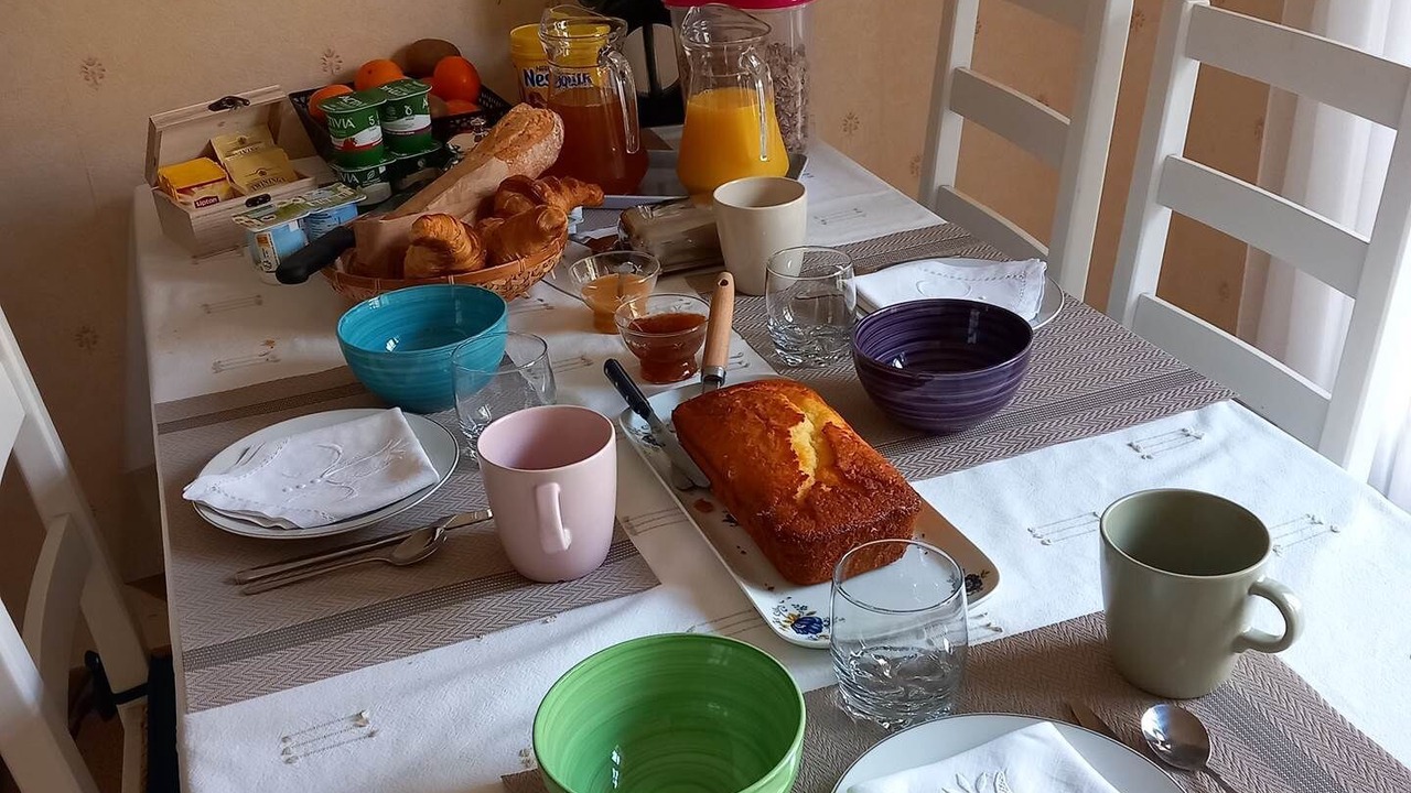 Photo of Others in Valros