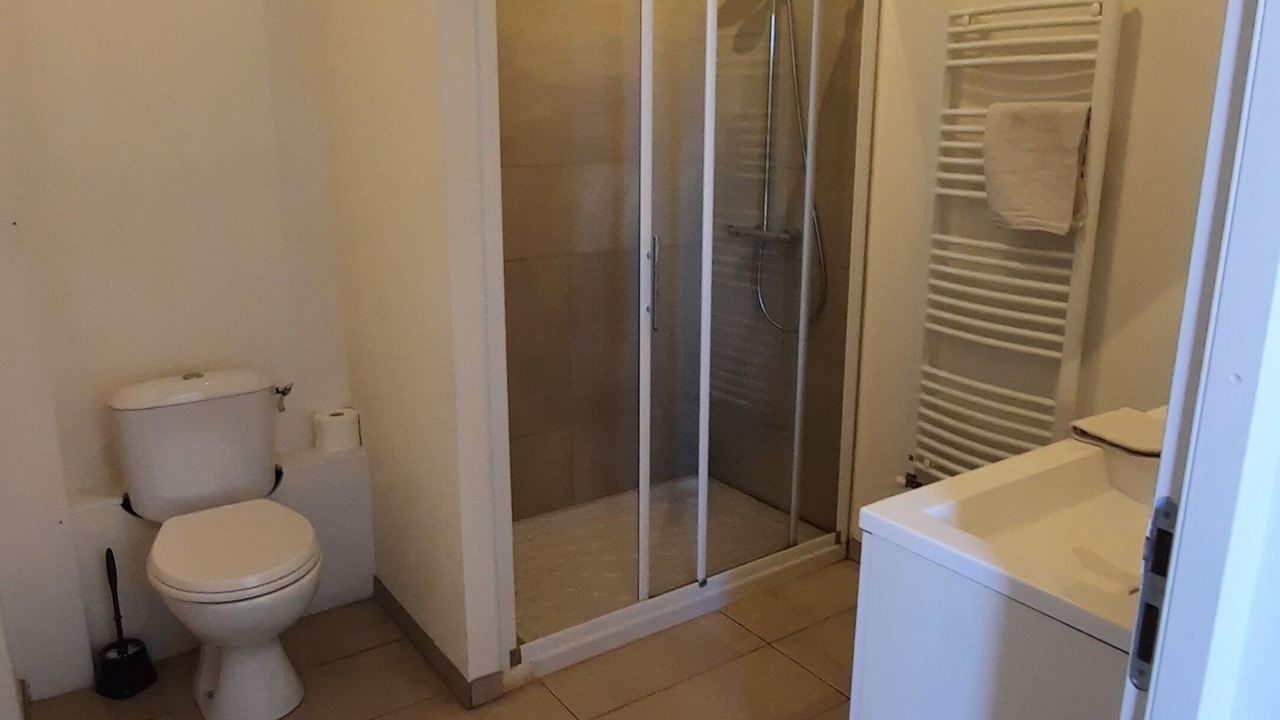 Photo of Bathroom in Cuxac-dʼAude
