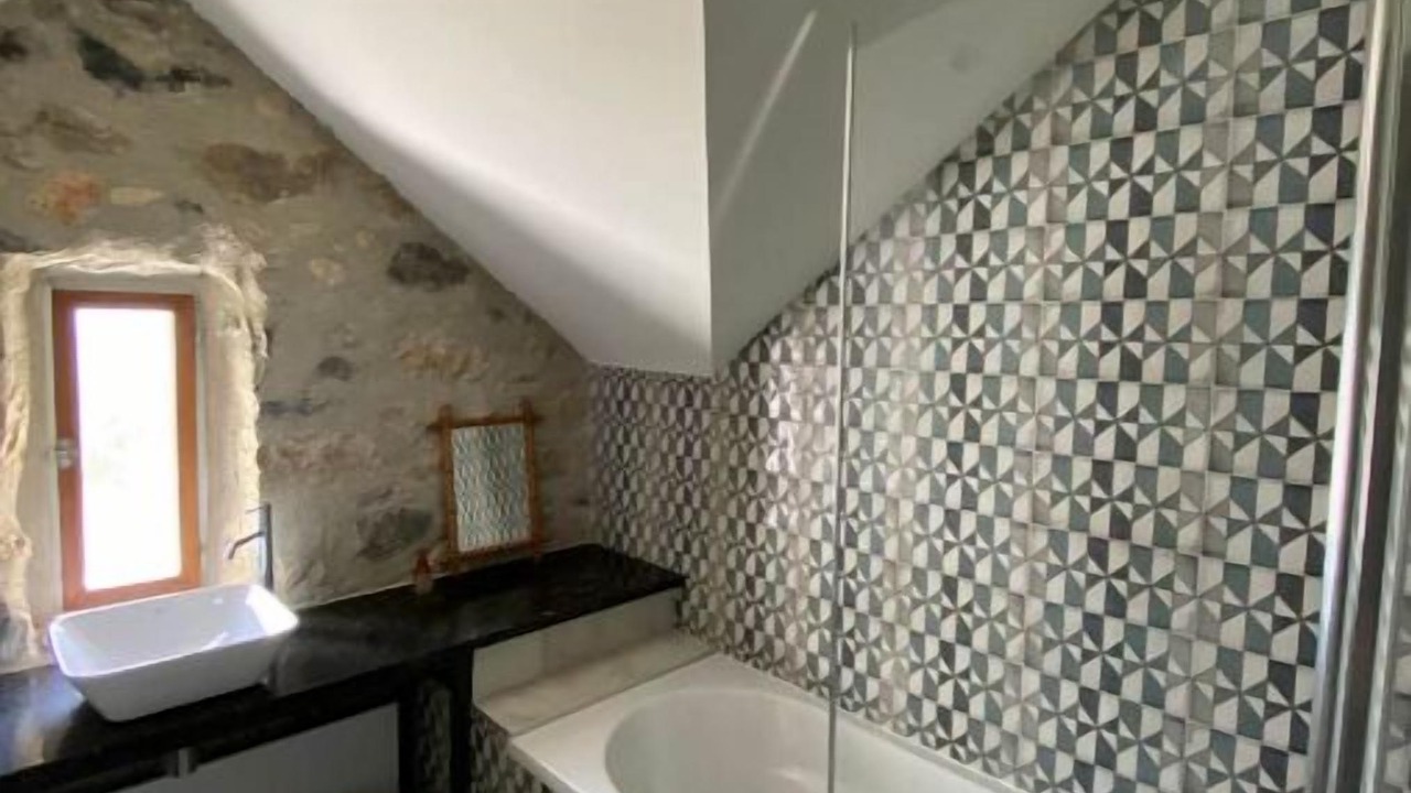 Photo of Bathroom in Francin