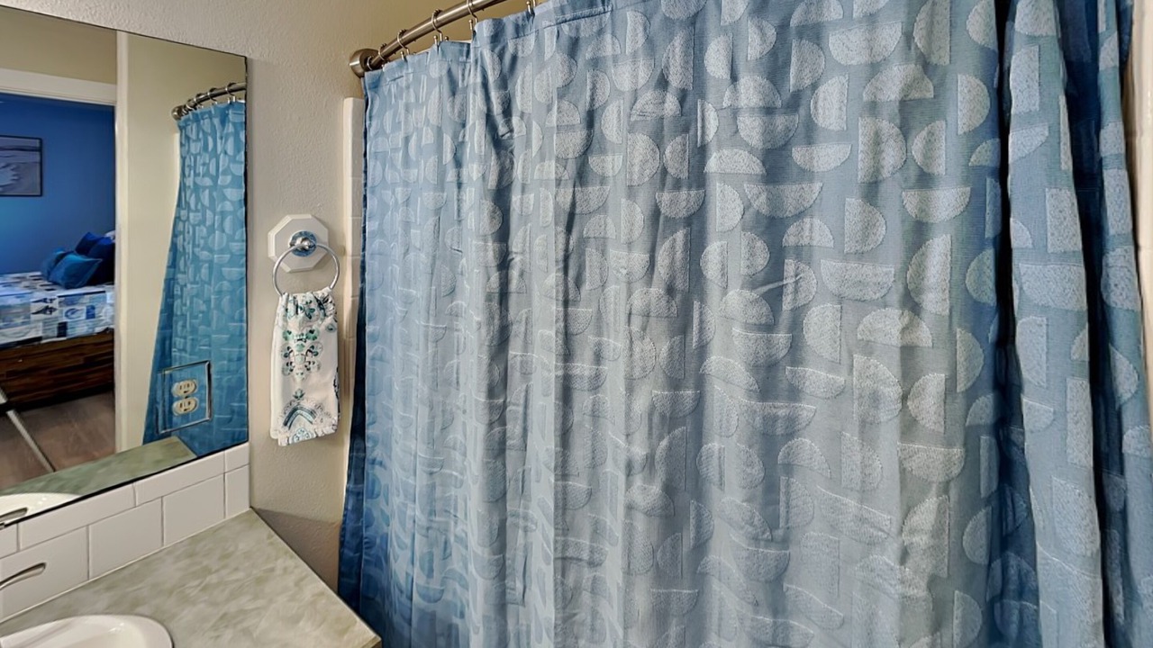 Photo of Bathroom in Leeward Sands