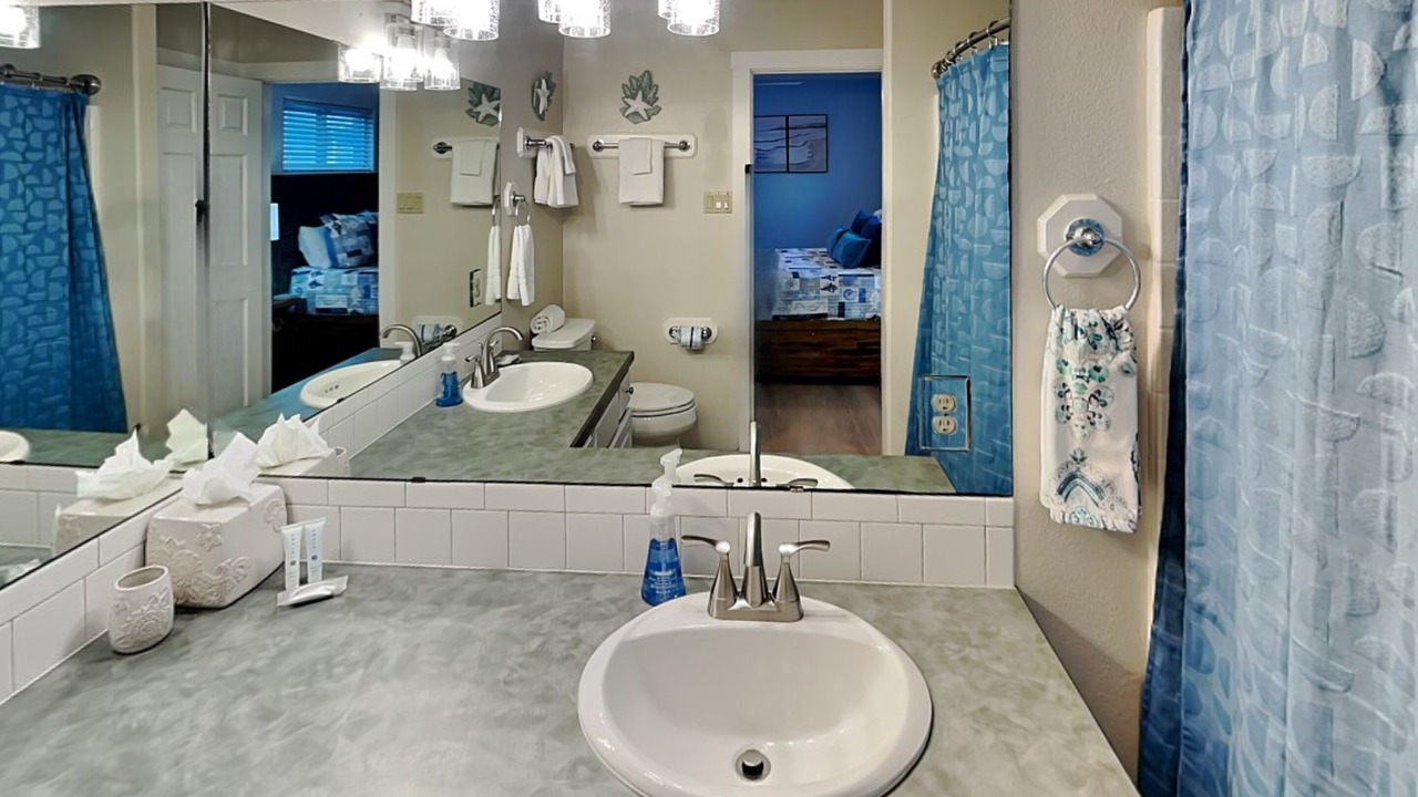 Photo of Bathroom in Leeward Sands