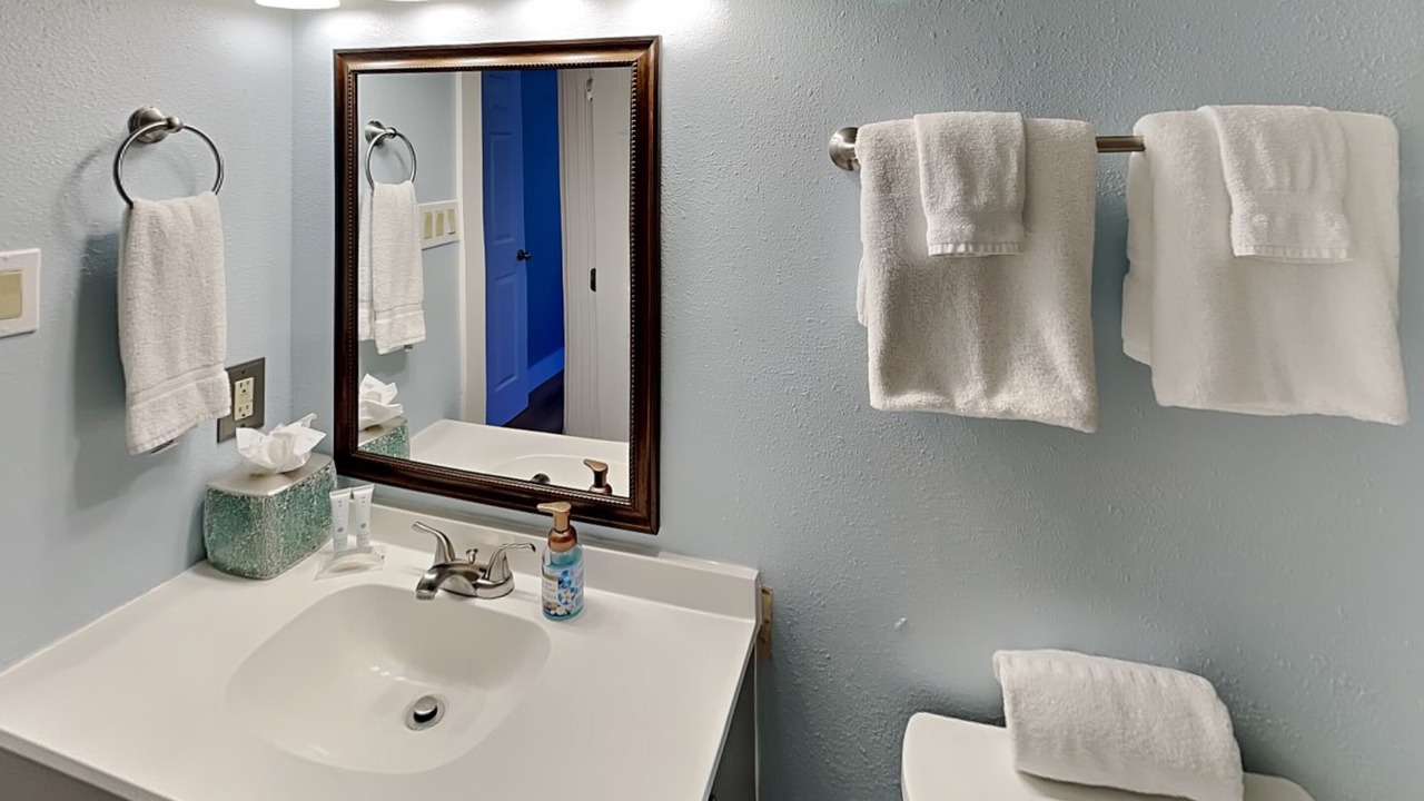 Photo of Bathroom in Leeward Sands