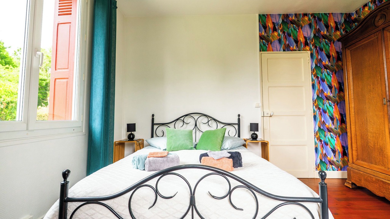 Photo of Bedroom in Houdetot