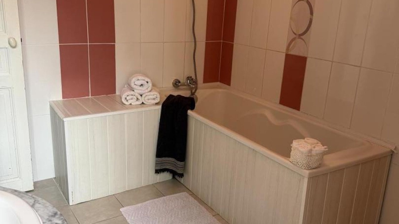 Photo of Bathroom in Gipcy