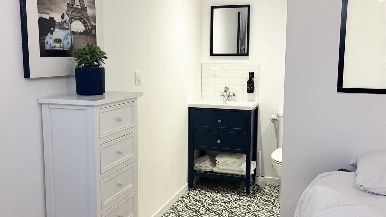 Photo of Bedroom in Houilles