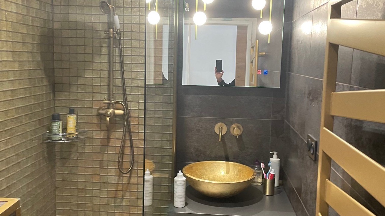 Photo of Bathroom in Saint-Fortunat-sur-Eyrieux