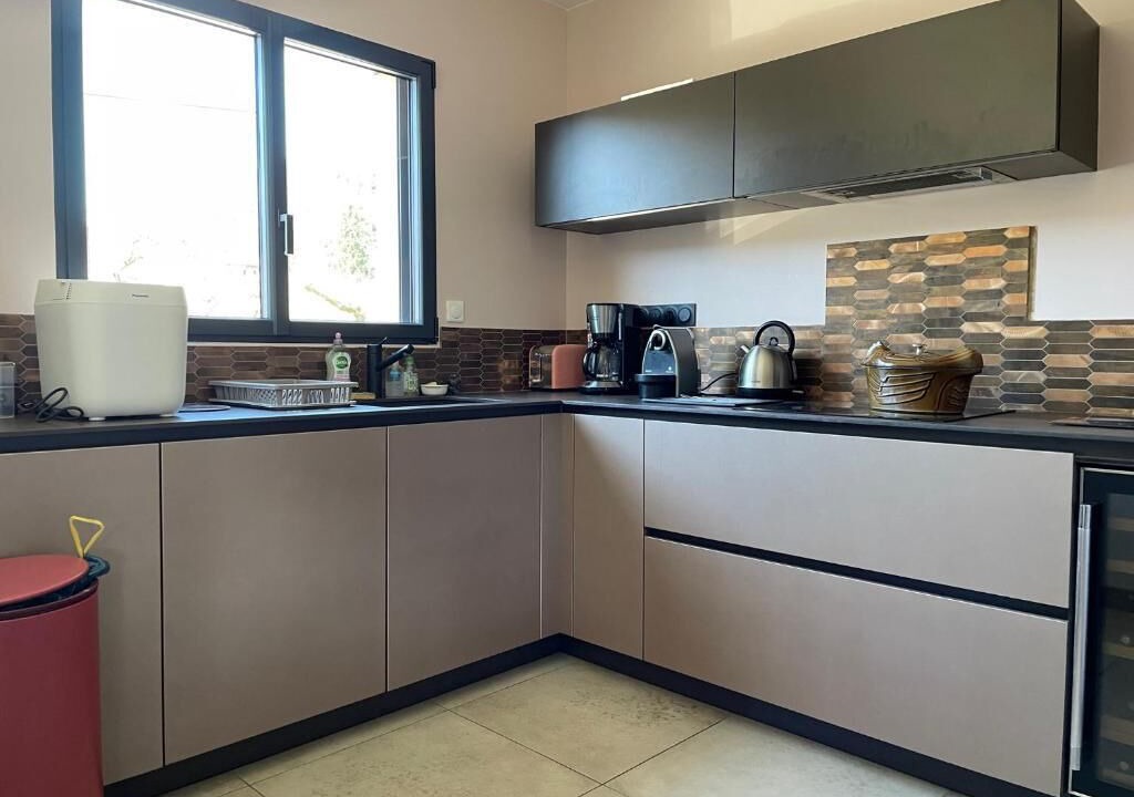 Photo of Kitchen in Saint-Fortunat-sur-Eyrieux