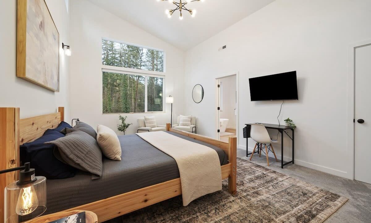 Photo of Others in Brightwood