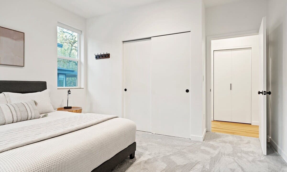 Photo of Others in Brightwood