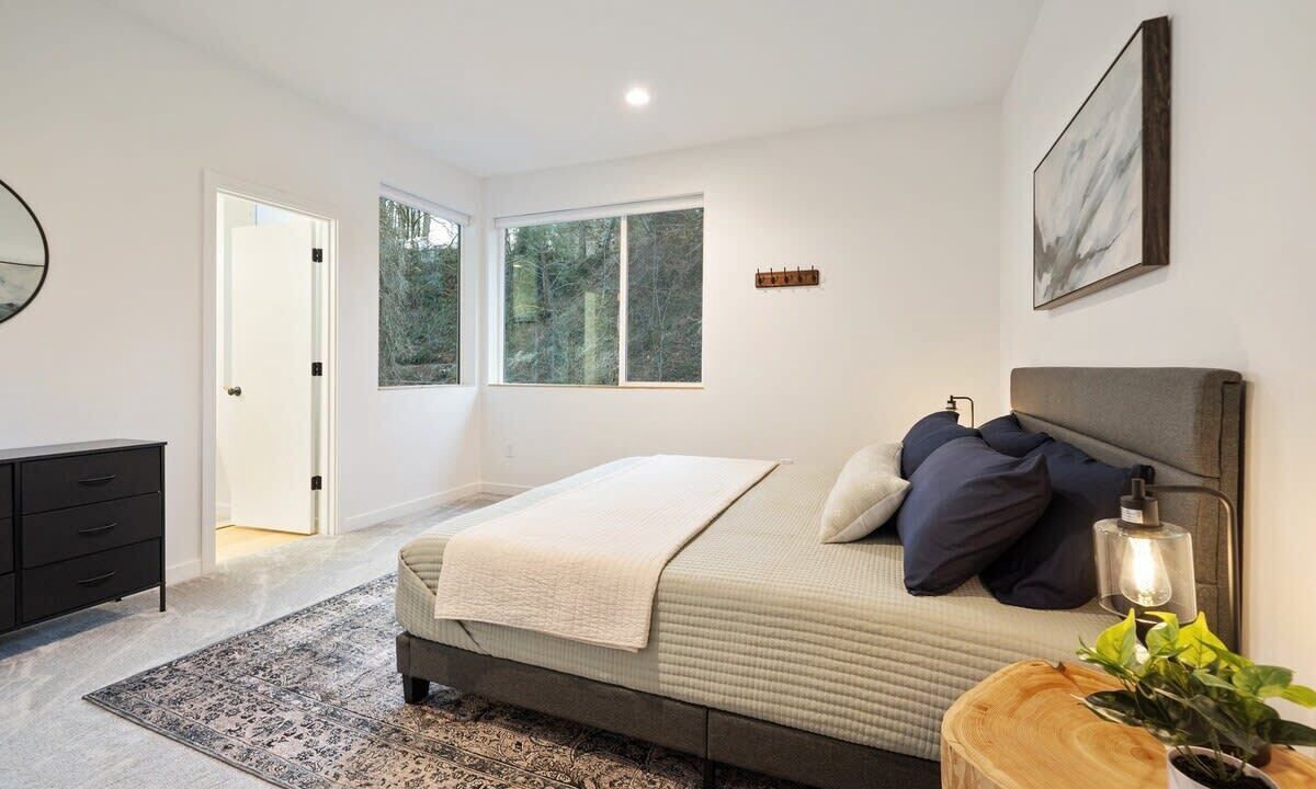 Photo of Others in Brightwood