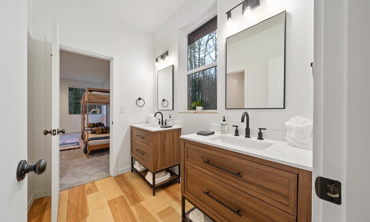 Photo of Others in Brightwood