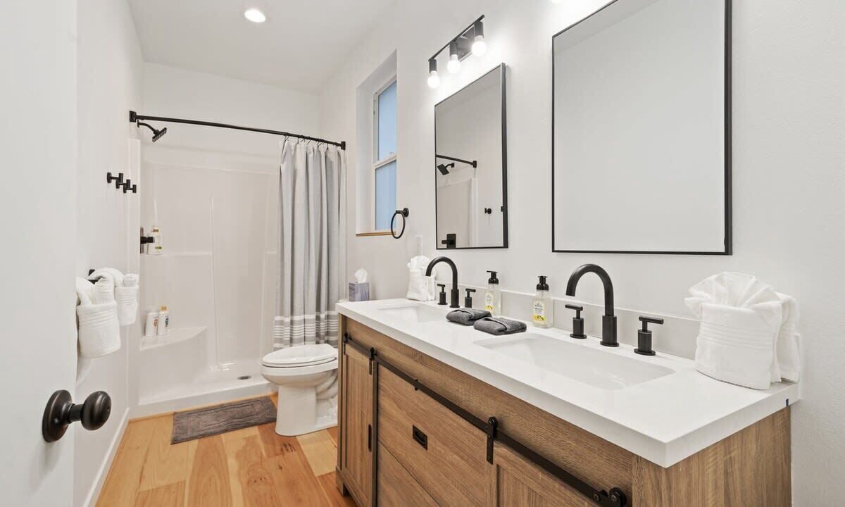 Photo of Others in Brightwood