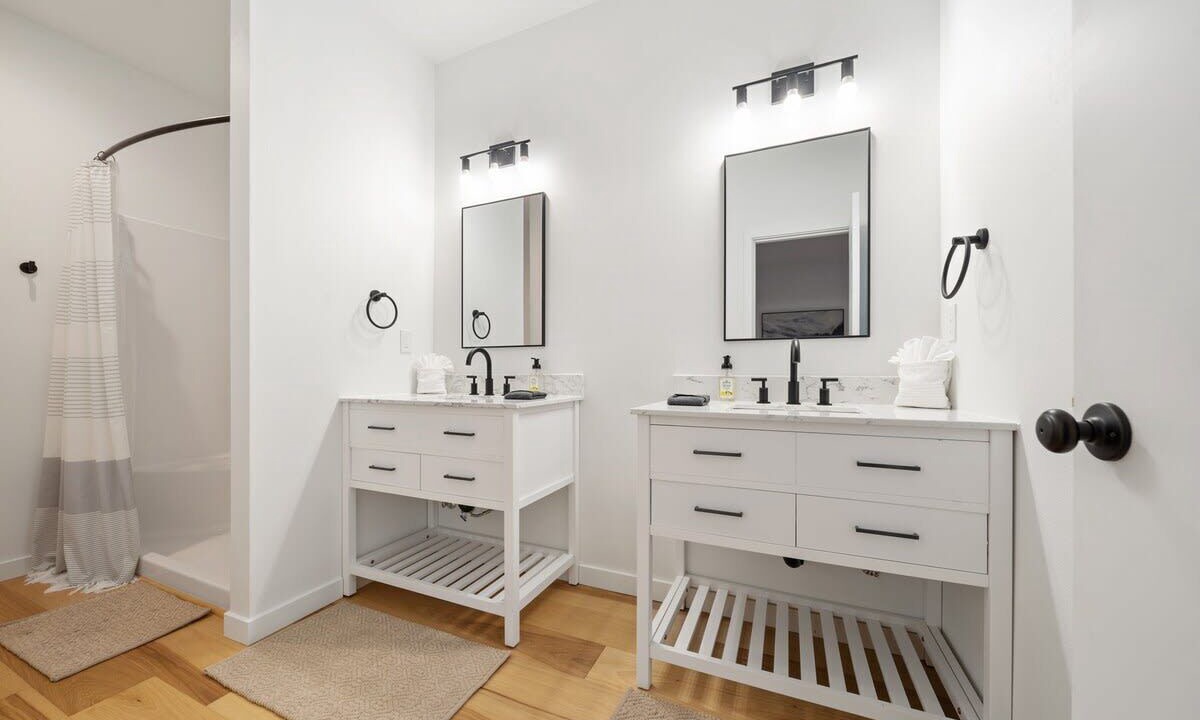 Photo of Others in Brightwood