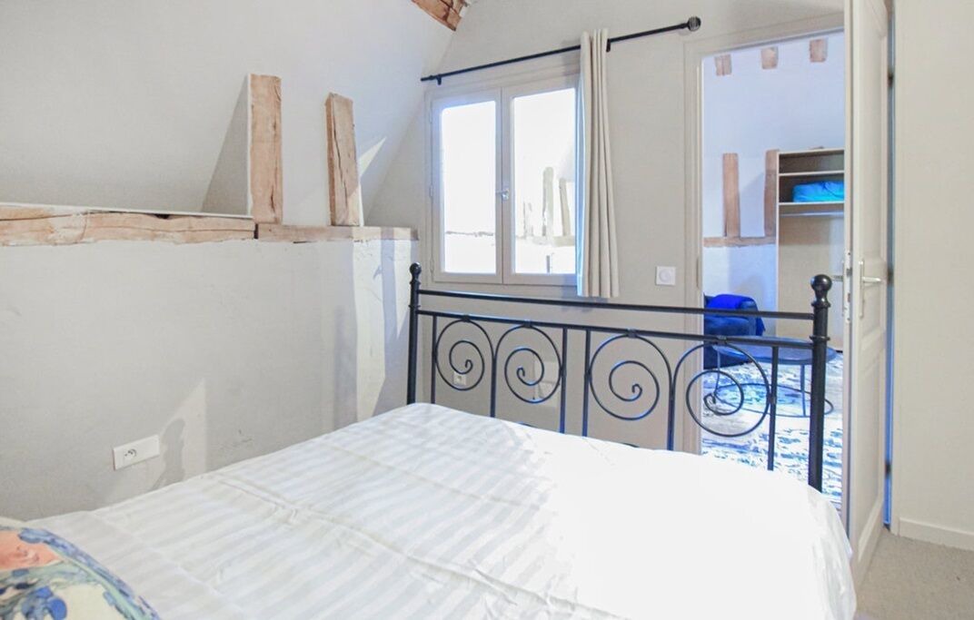 Photo of Bedroom in Ocquerre