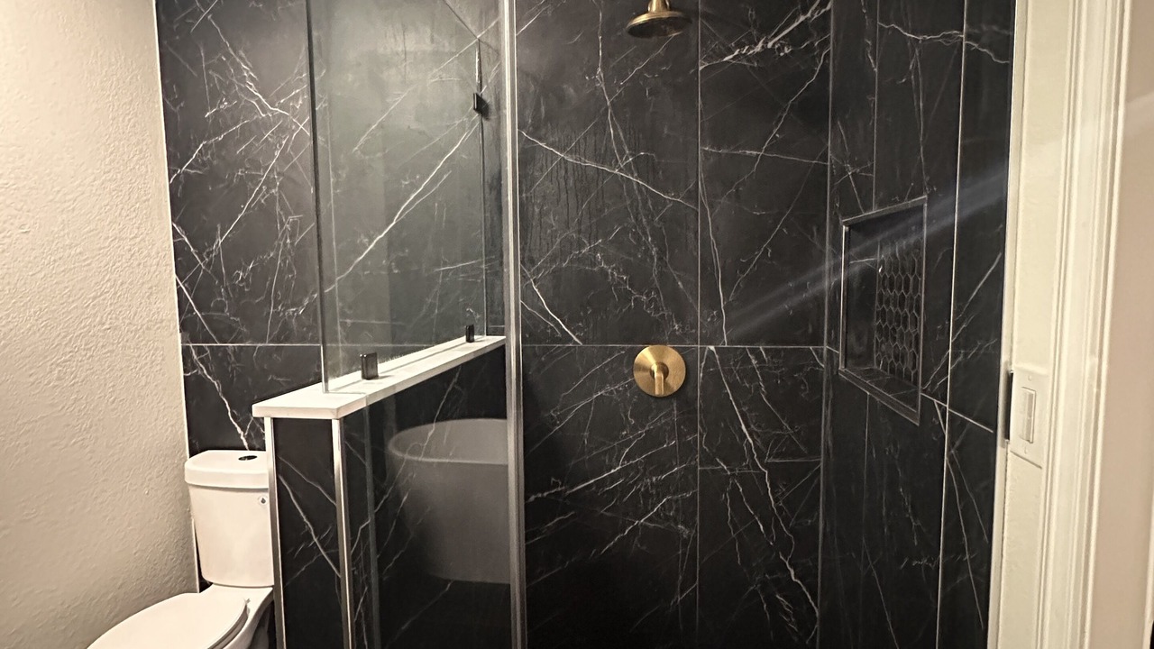Photo of Bathroom in Red Oak