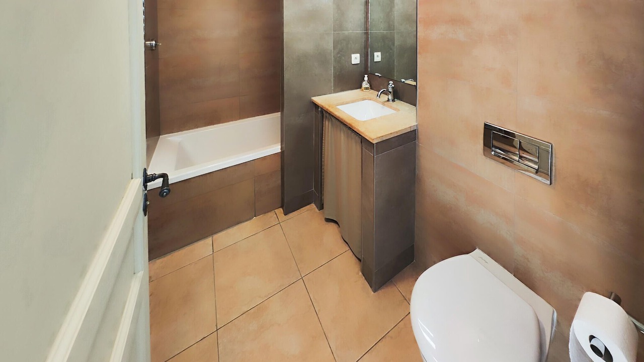 Photo of Bathroom in Saint-Laurent-de-la-Cabrerisse