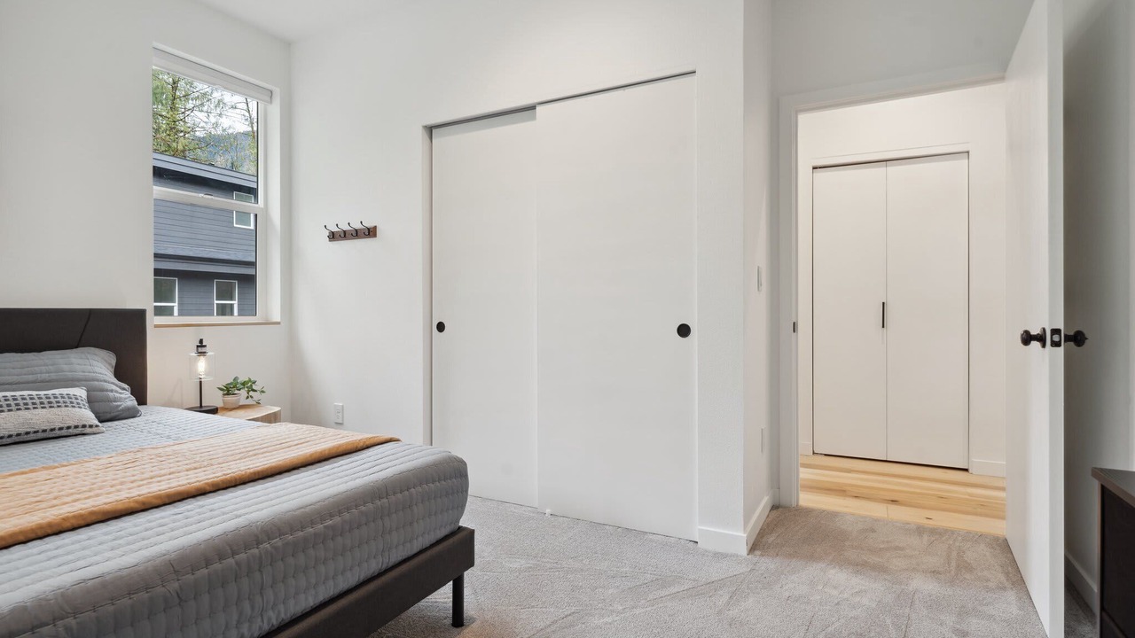 Photo of Others in Brightwood