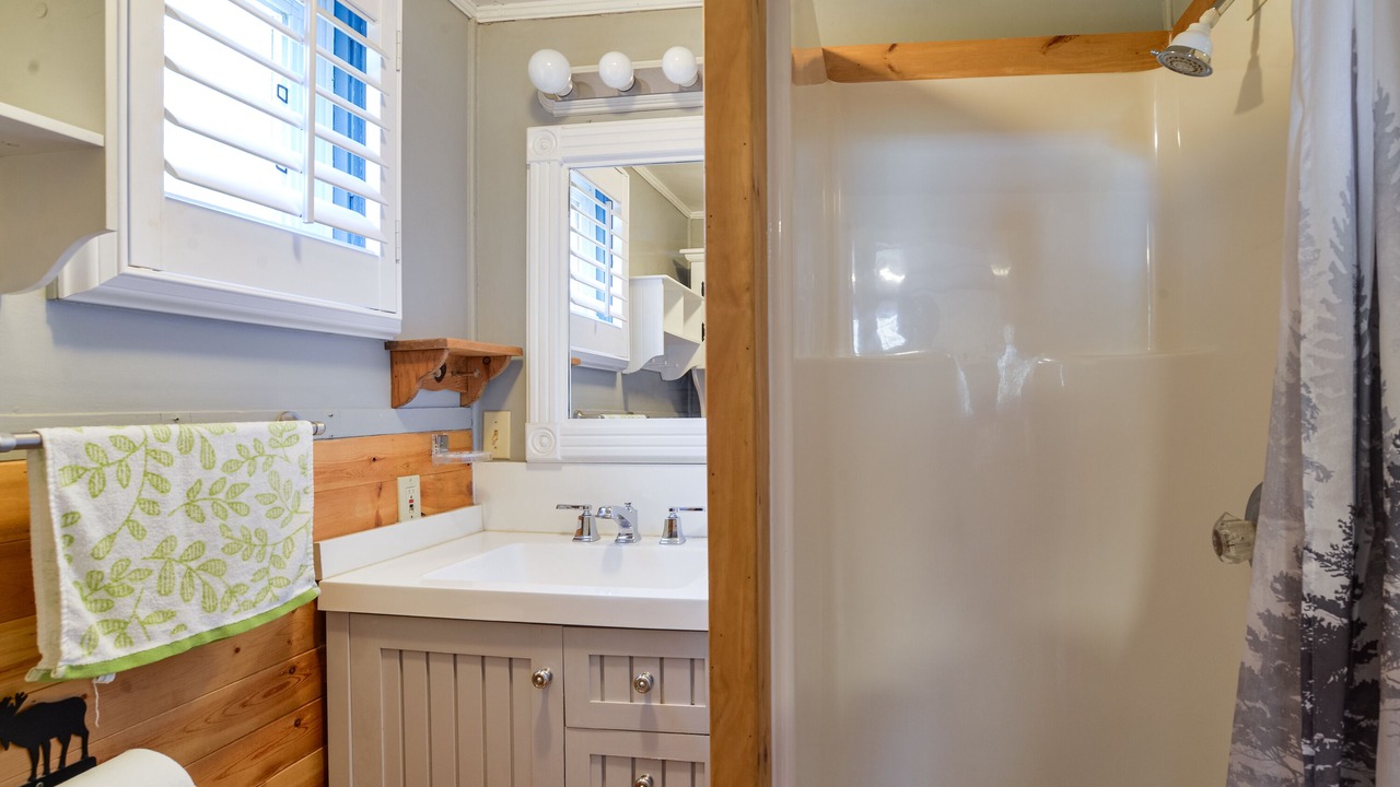Photo of Bathroom in Muskoka Lakes