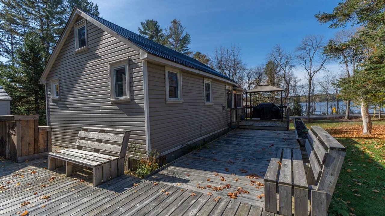 Photo of Patio Balcony in Muskoka Lakes